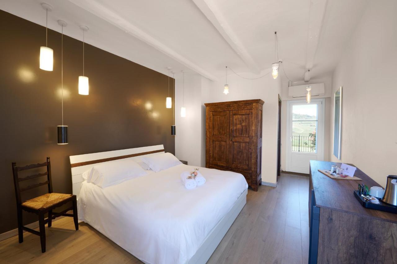 Agriturismo Cascina Sciulun Monforte D'Alba Ngoại thất bức ảnh